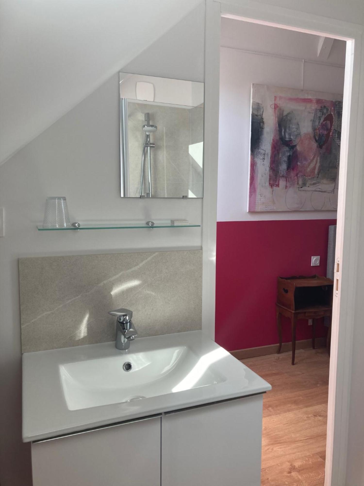 Chez Anne - Chambre Avec Salle De Bain Privative Menetou-Couture Luaran gambar